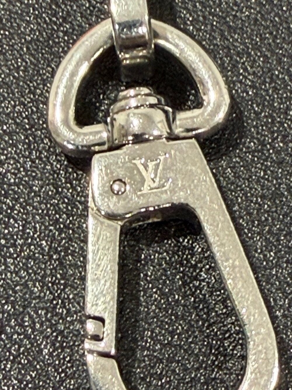 Louis Vuitton Dauphine Shoulder Bag Reverse Giant Monogram (JB1485) - Picture 9 of 13
